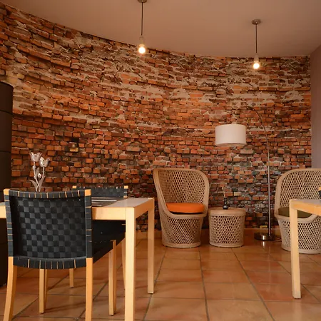 Alta Montana فندق فيلافلور