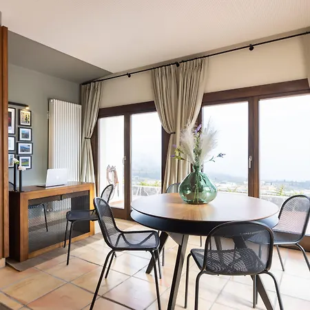 Alta Montana فيلافلور