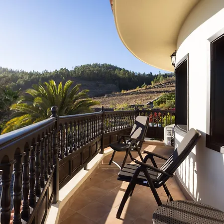 Alta Montana מלון 3*