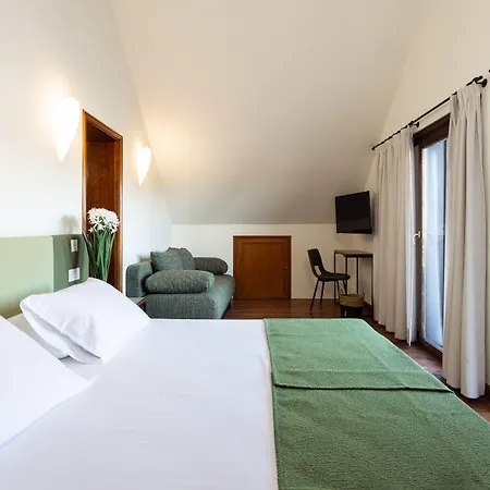 Alta Montana Hotel 3*