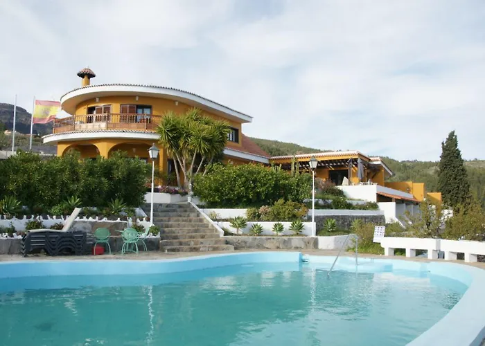 Alta Montaña Hotel 3*