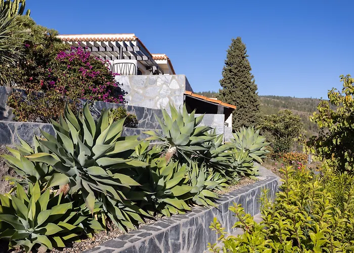 Alta Montaña Hotel 3*